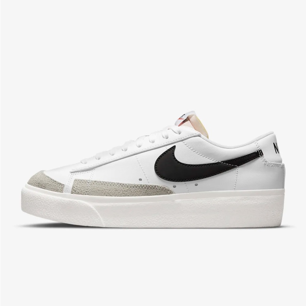 EUC Women’s Nike Blazer Low Platform
